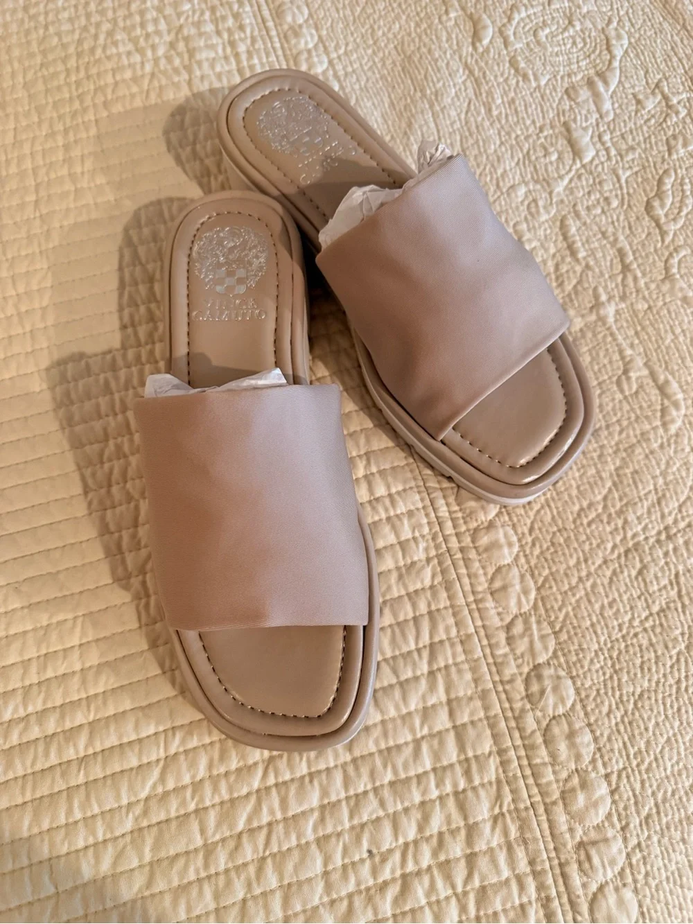 Vince Camuto Women's Beige Slide Sandals